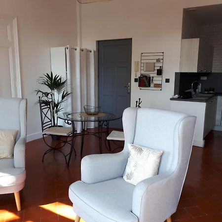 Appartement Avec Balcon, Bord Du Canal, Wifi. Narbonne Bagian luar foto